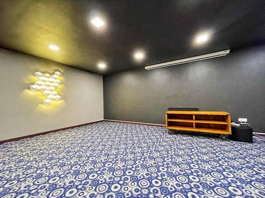Teo Resident 2 Vivacity Jazz Suite 4 Кучінг Екстер'єр фото